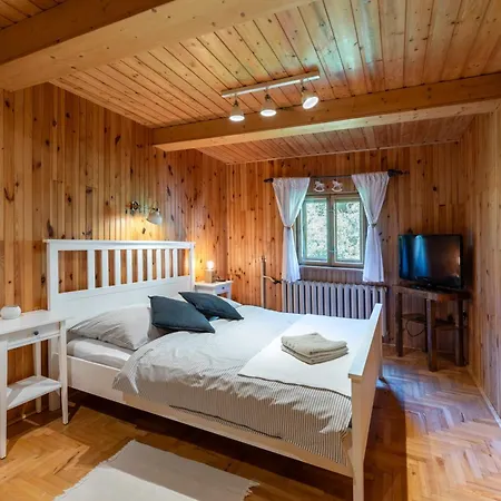 Dom Na Szczycie Gory Rownica Semesterbostad