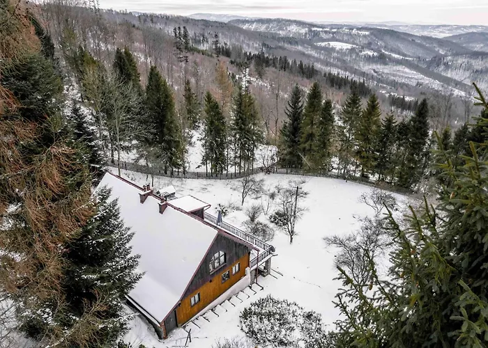 Dom Na Szczycie Gory Rownica * Устронь