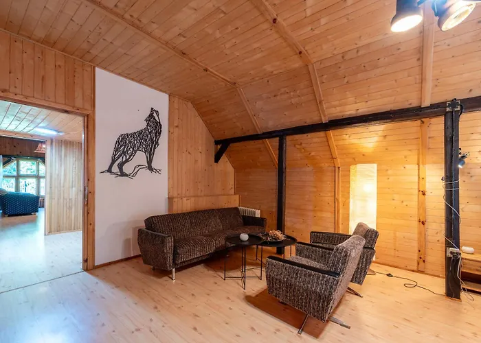 Dom Na Szczycie Gory Rownica * Устронь